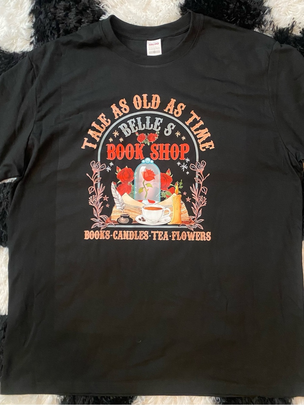 Women’s Graphic Tee - Black